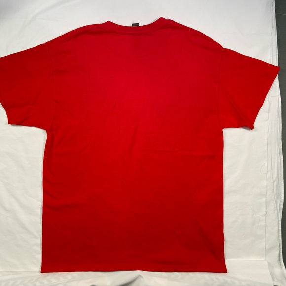 Gildan Red Tee Shirt, Crew neck, Heavy Cotton, short sleeve, size Large, unisex - Picture 2 of 6